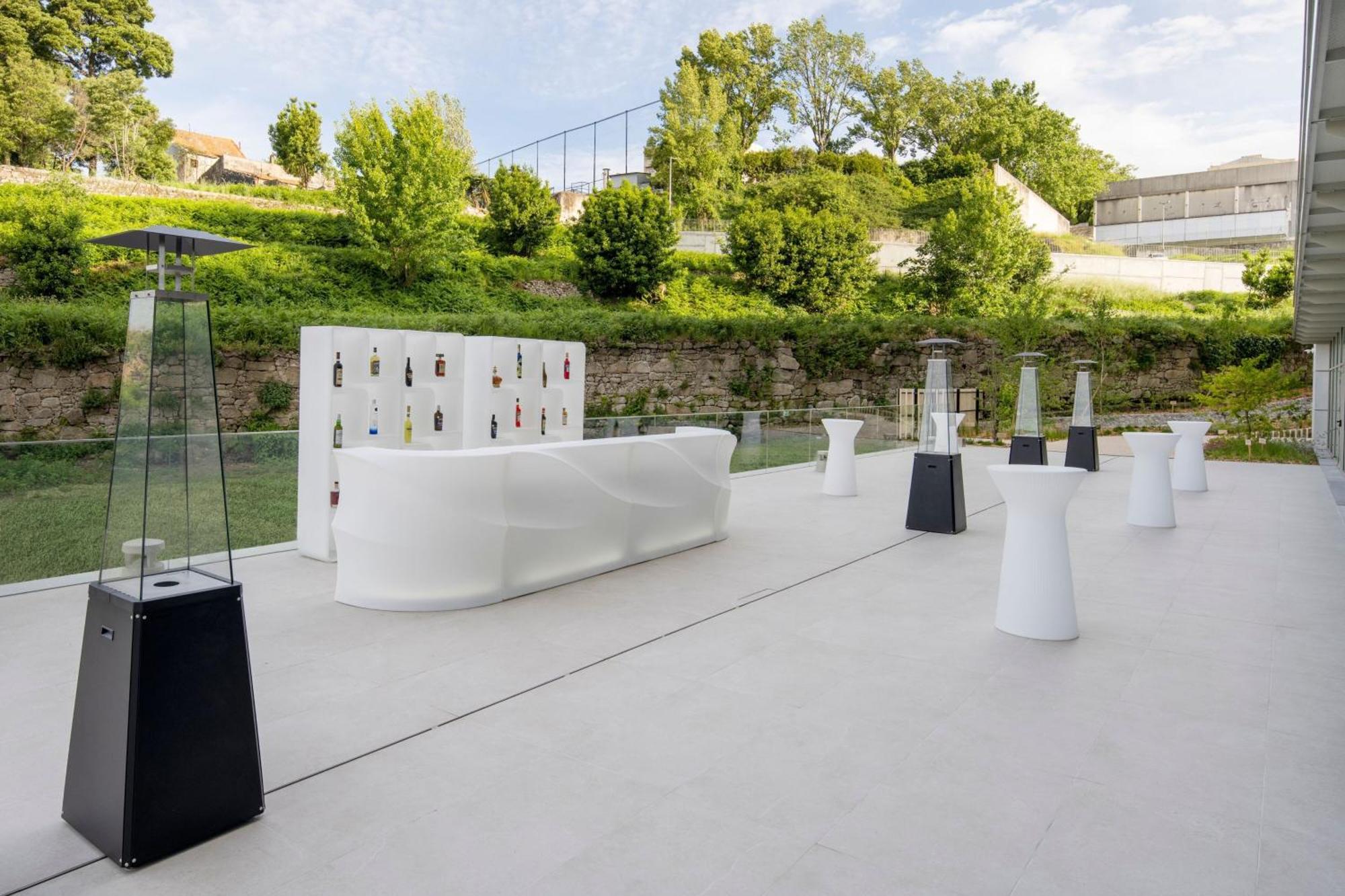 Renaissance Porto Lapa Hotel Extérieur photo The terrace of the museum