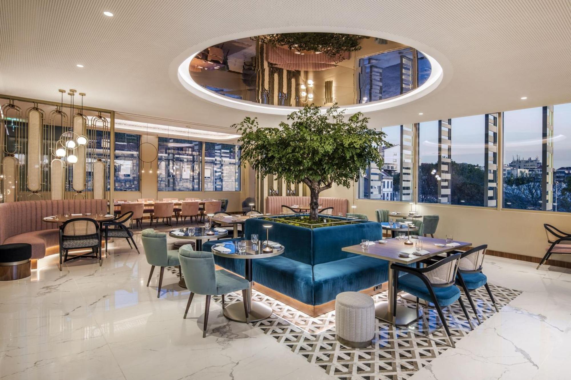 Renaissance Porto Lapa Hotel Extérieur photo The restaurant
