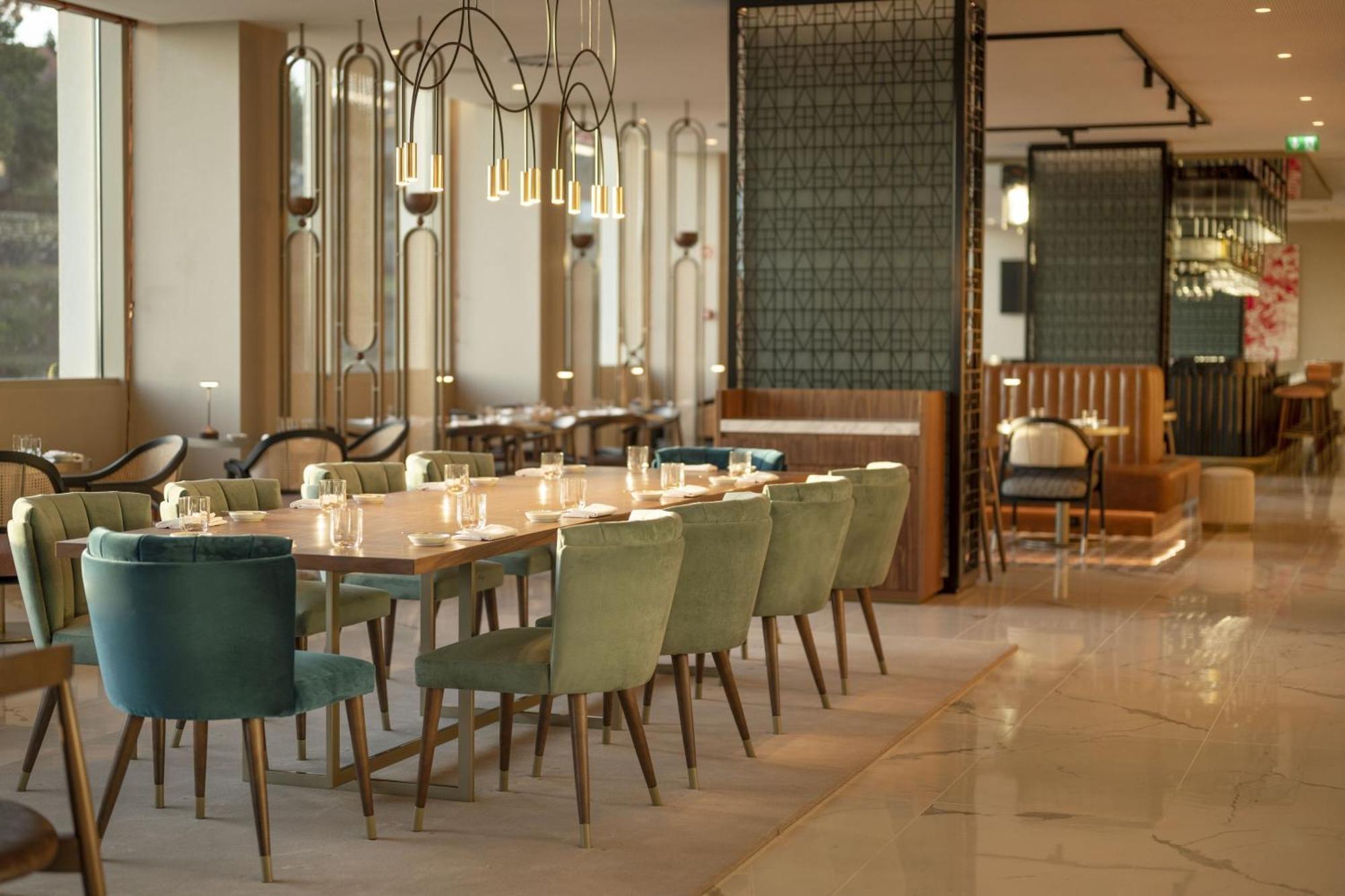 Renaissance Porto Lapa Hotel Extérieur photo The restaurant